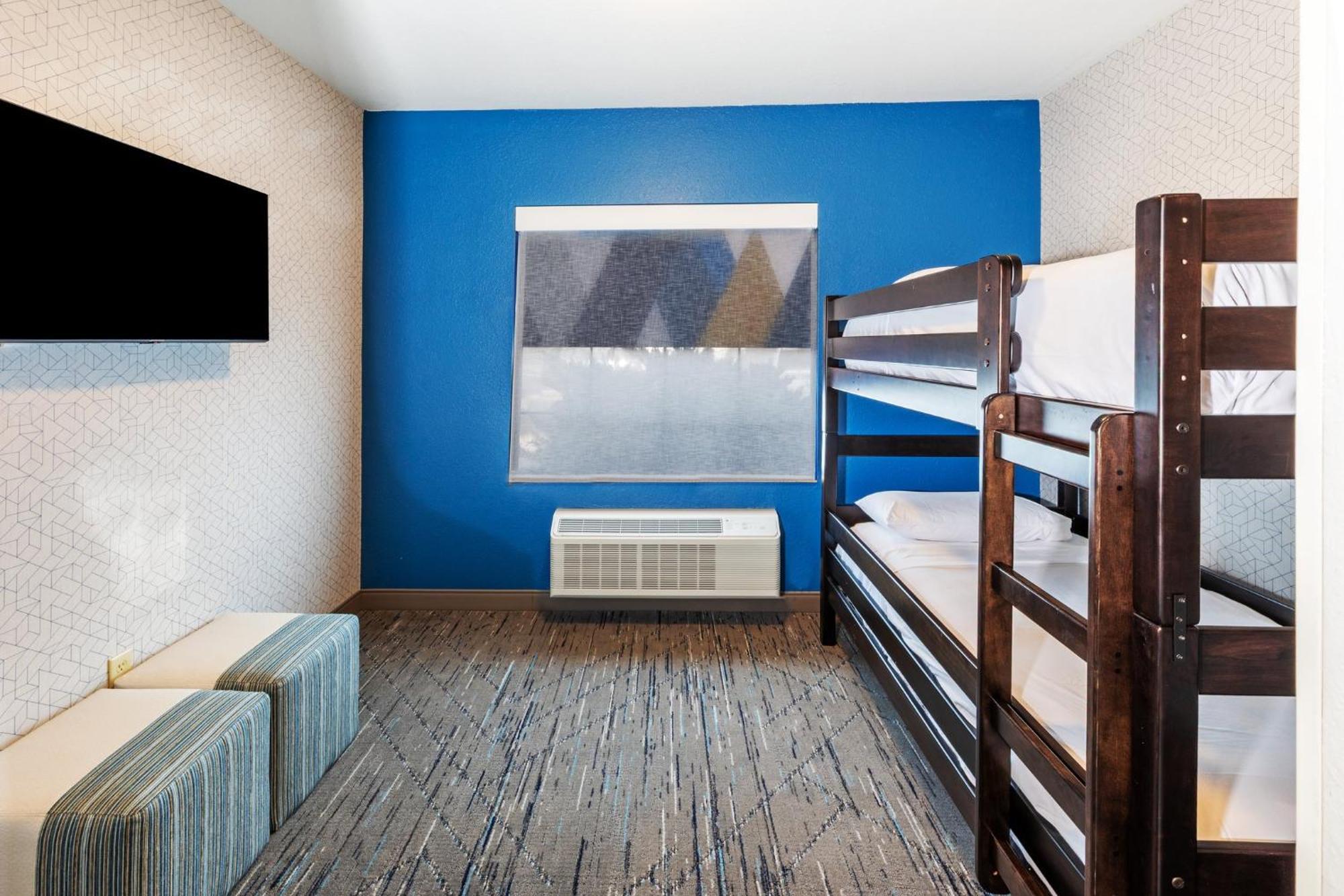 Holiday Inn Express & Suites Tulsa S Broken Arrow Hwy 51 By Ihg Eksteriør billede