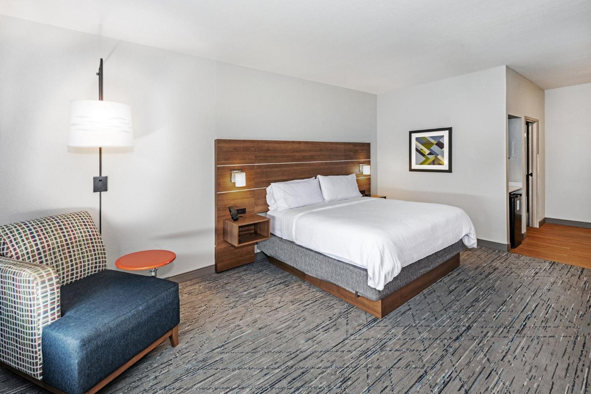 Holiday Inn Express & Suites Tulsa S Broken Arrow Hwy 51 By Ihg Eksteriør billede